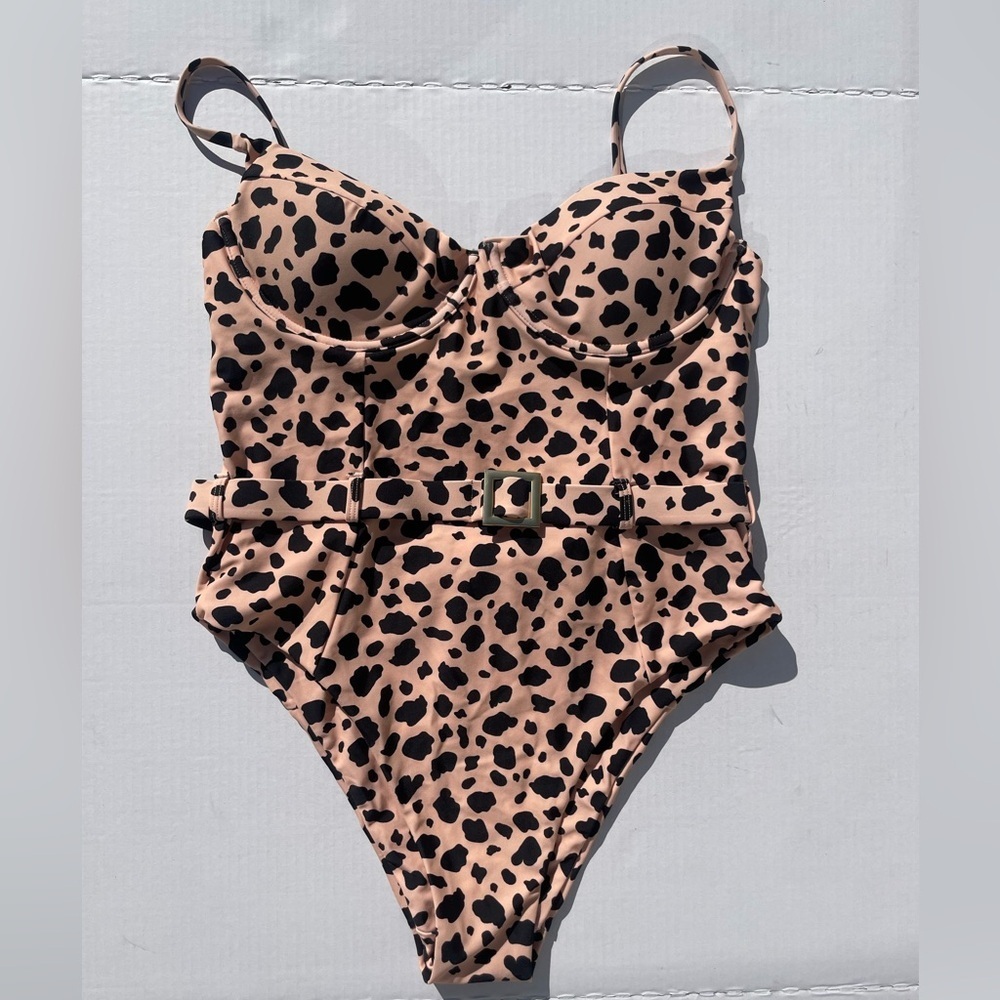 NWT Buddy Love Belted Women’s Leopard One Piece Swimsuit - Picture 2 of 7